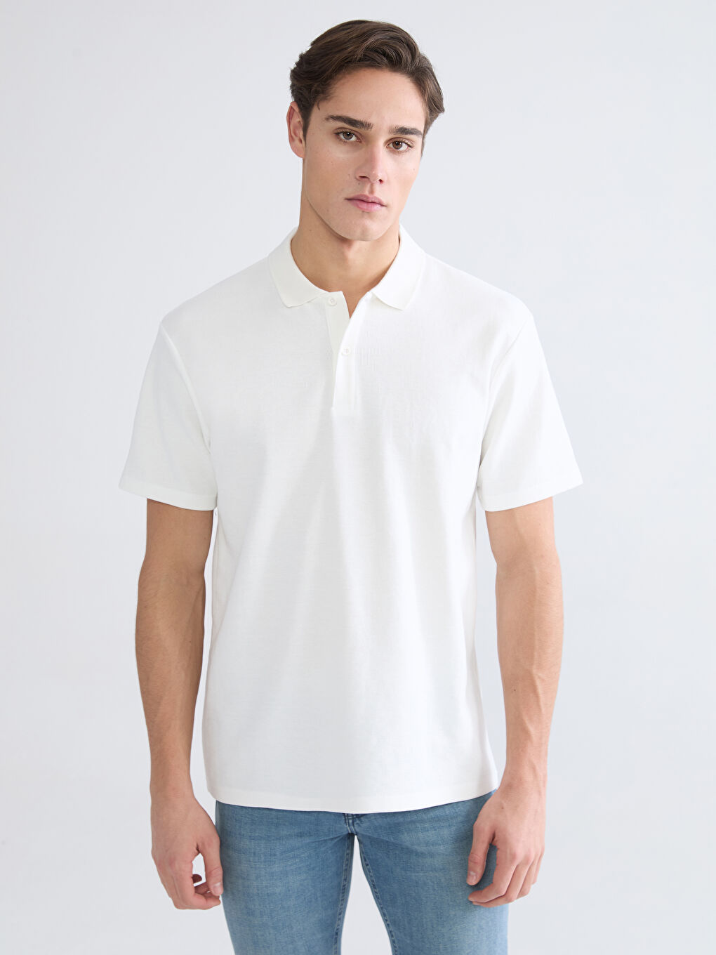 Beyaz Standart Fit Polo Yaka Erkek Tişört