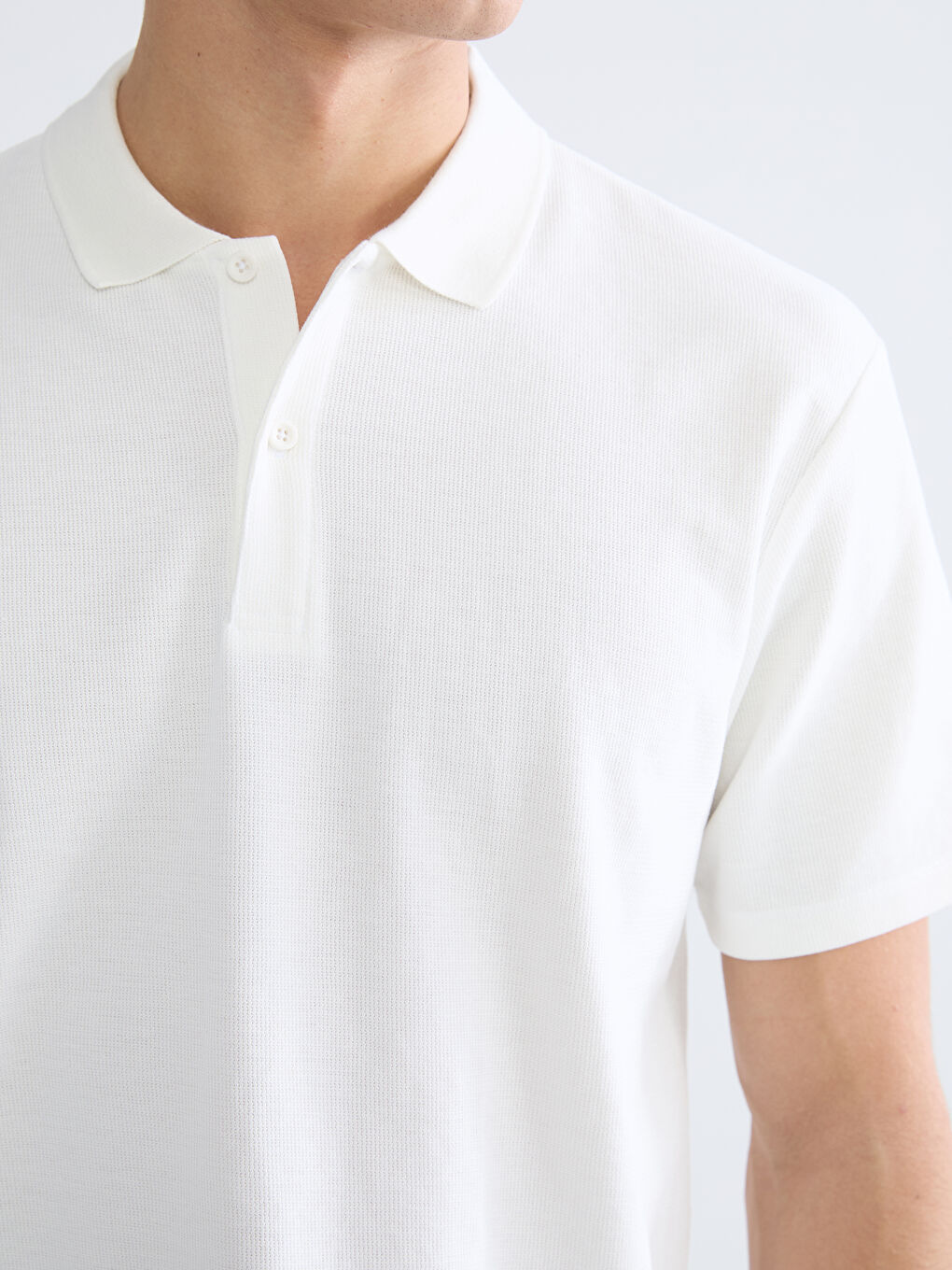 Beyaz Standart Fit Polo Yaka Erkek Tişört-2