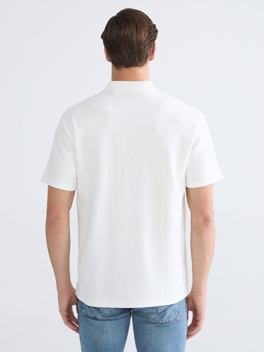 Beyaz Standart Fit Polo Yaka Erkek Tişört-3
