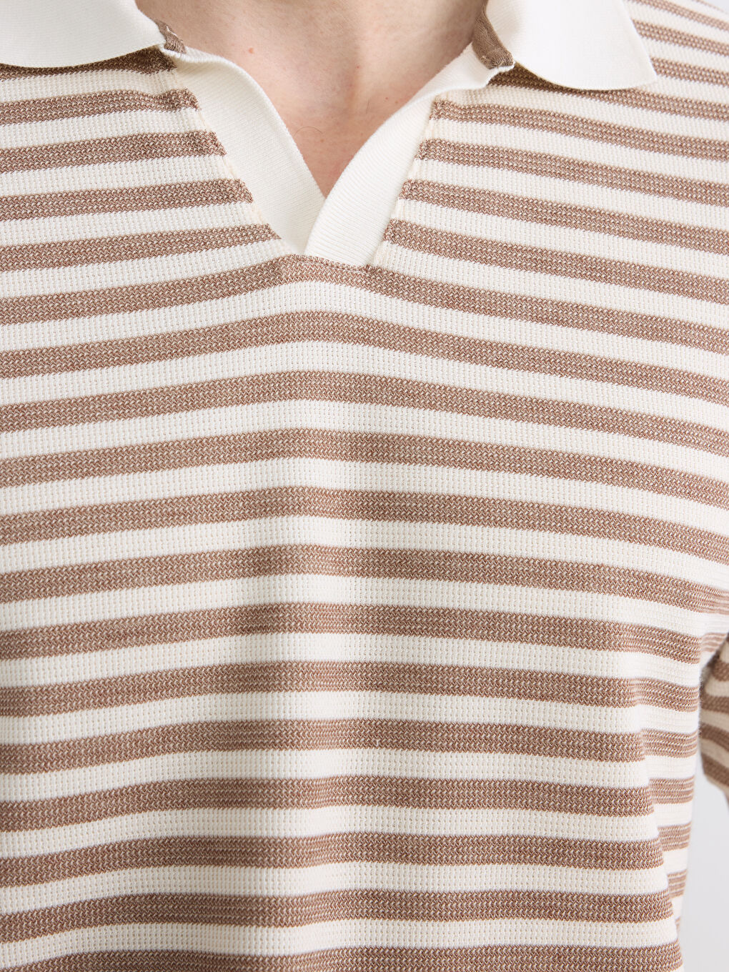 Kahverengi Polo Yaka Çizgili Erkek Tişört-2