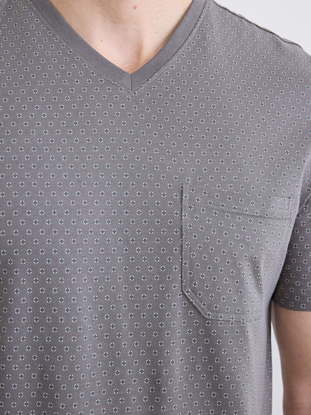 V Neck Printed Men's Shortie Pyjamas Set-2