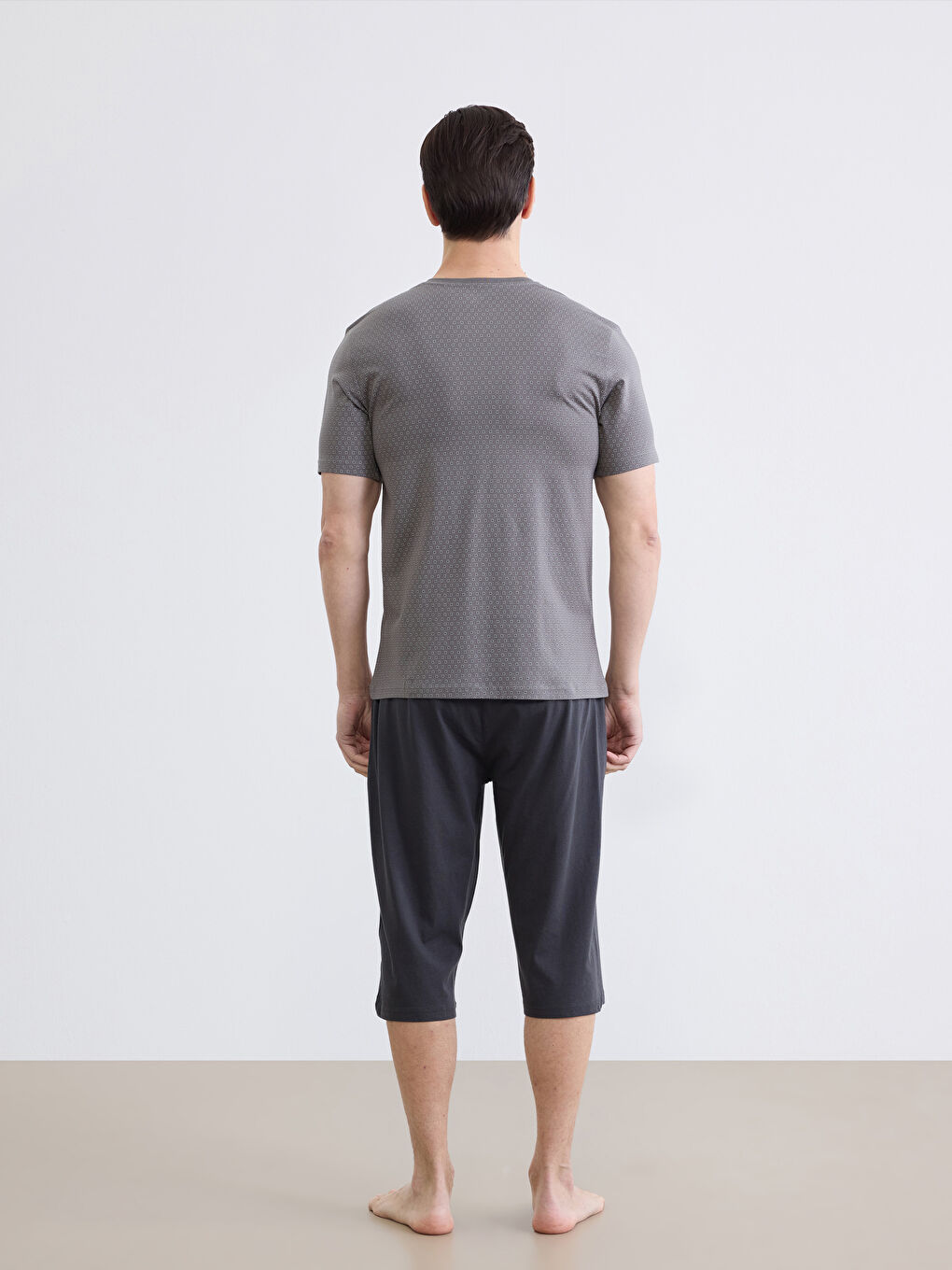 V Neck Printed Men's Shortie Pyjamas Set-3