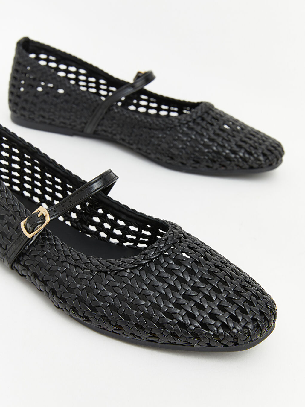 Siyah File Görünümlü Kadın Babet-2