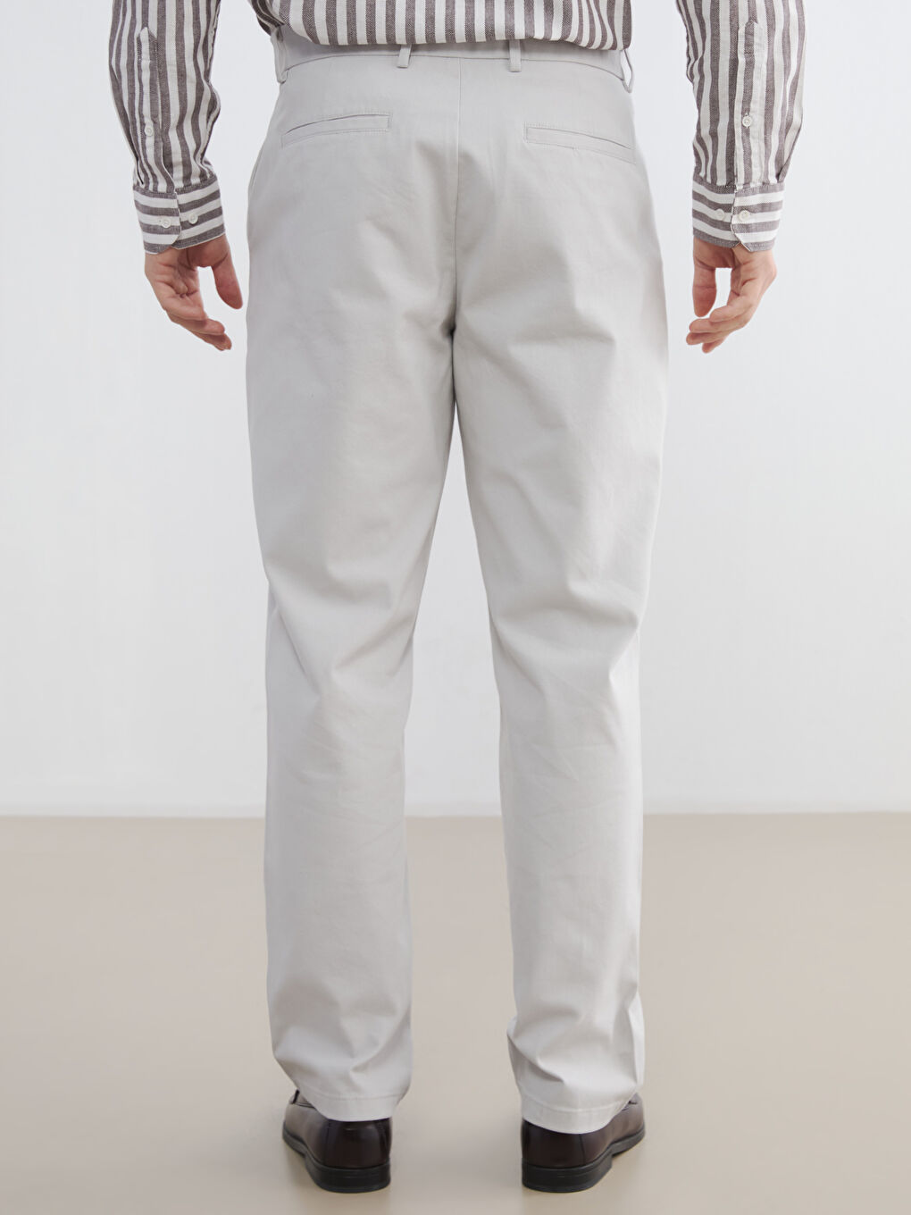 Gri Standart Kalıp Armürlü Erkek Pantolon-3