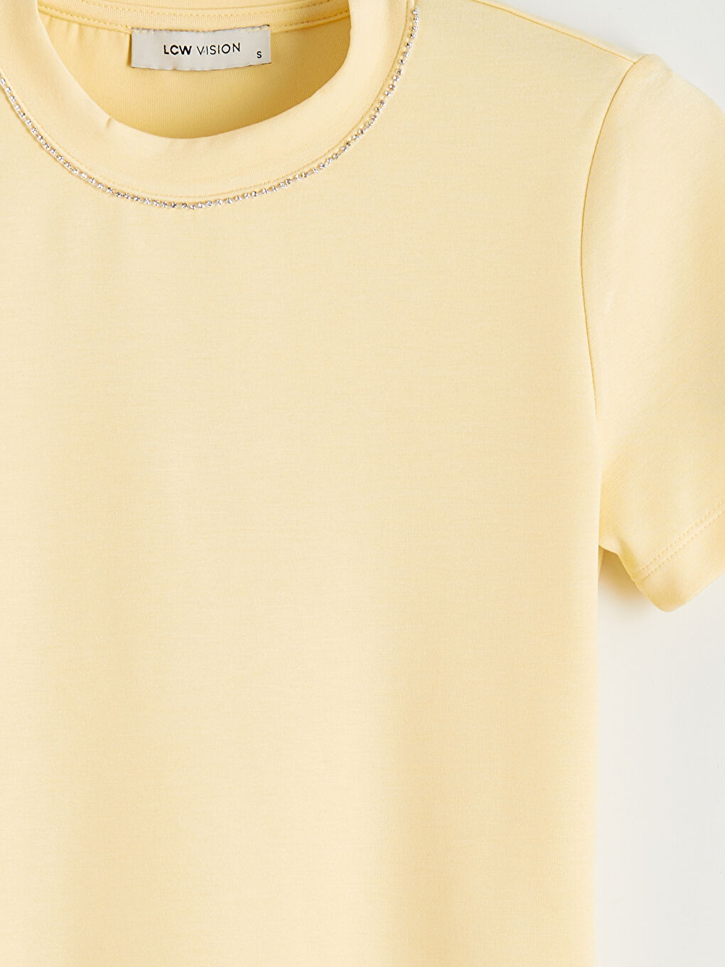Sarı Dik Yaka Taşlı Kadın Tişört-1