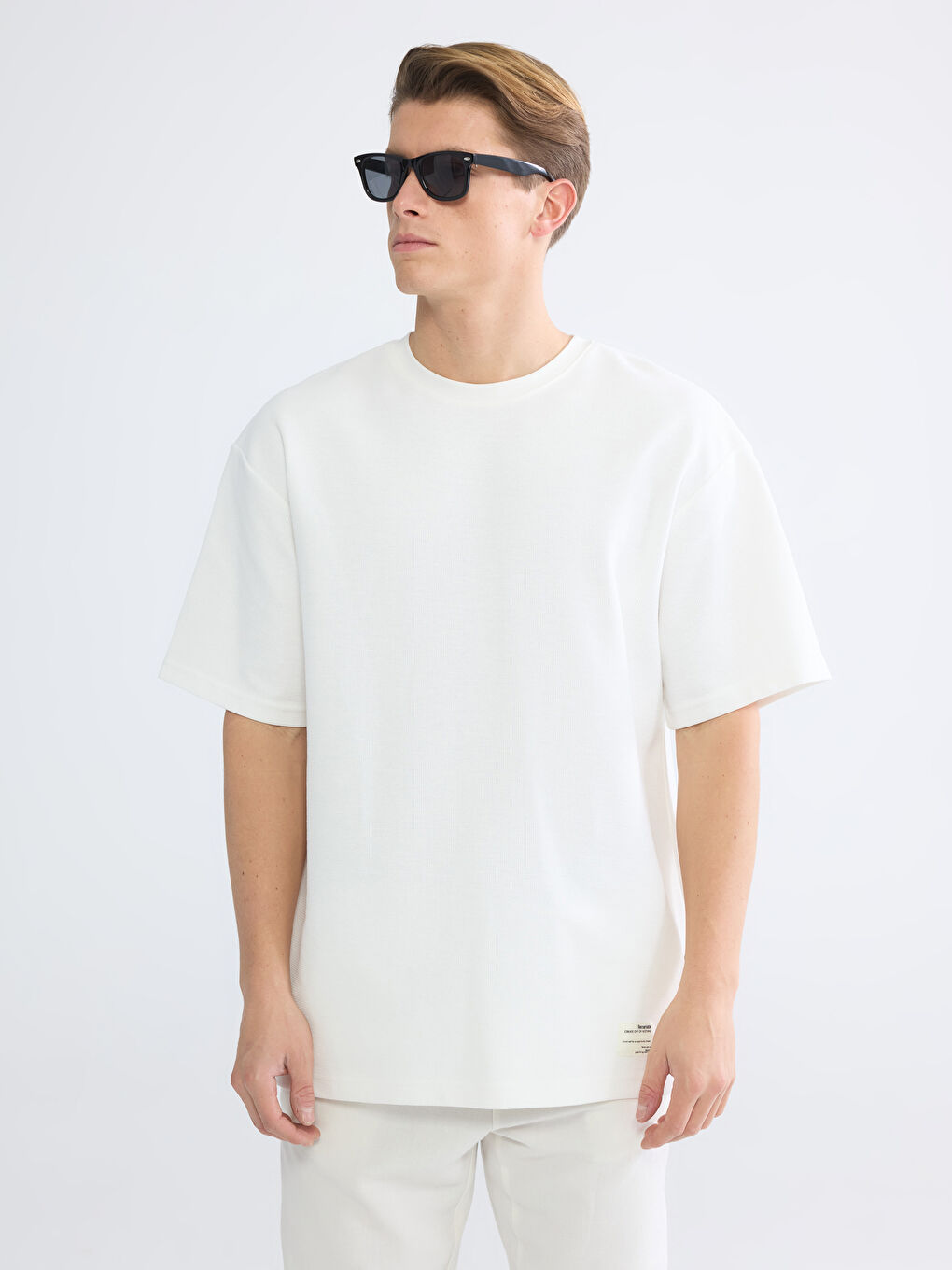 Beyaz Bisiklet Yaka Erkek Tişört