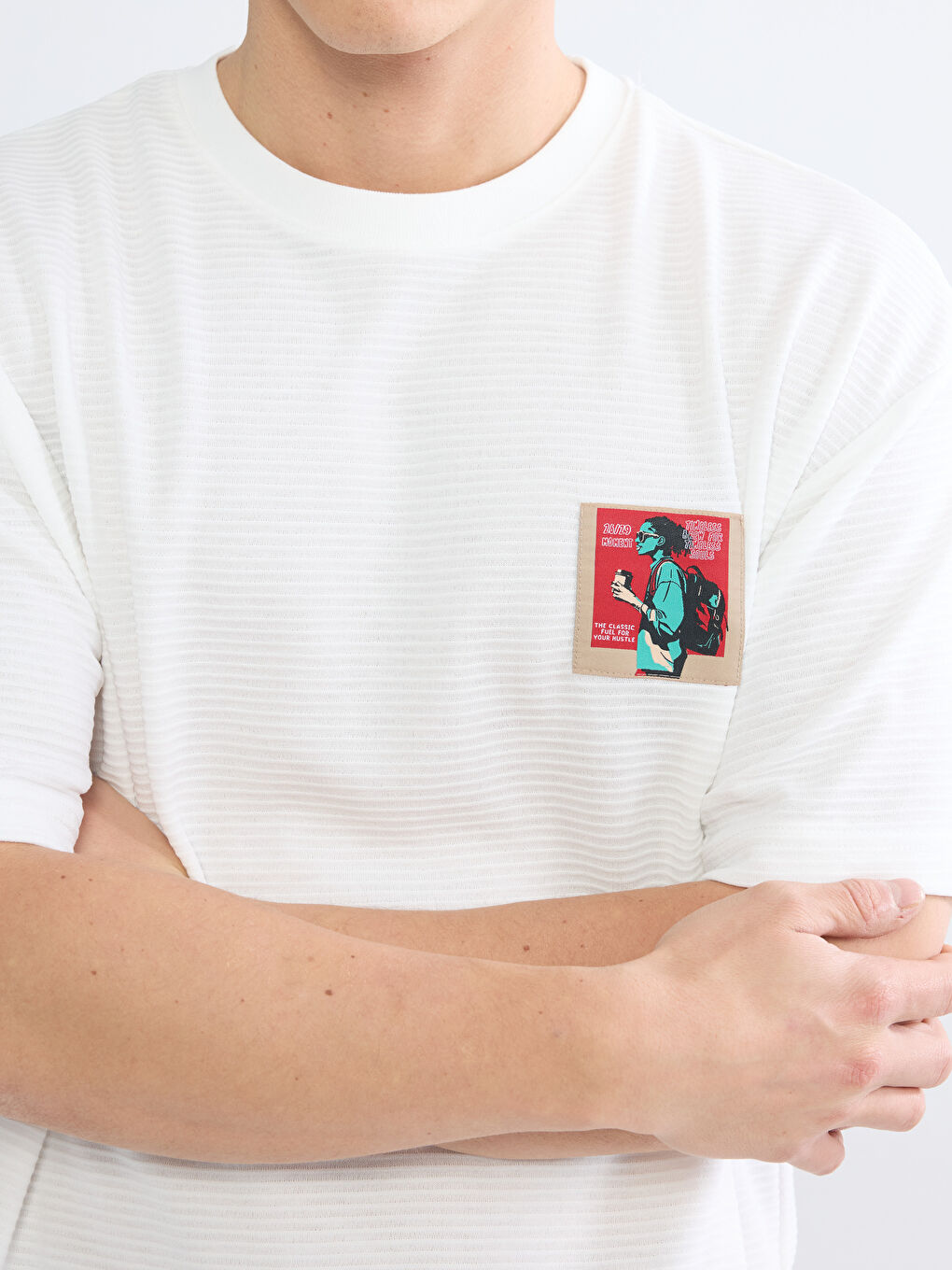 Beyaz Bisiklet Yaka Nakışlı Penye Erkek Tişört-2