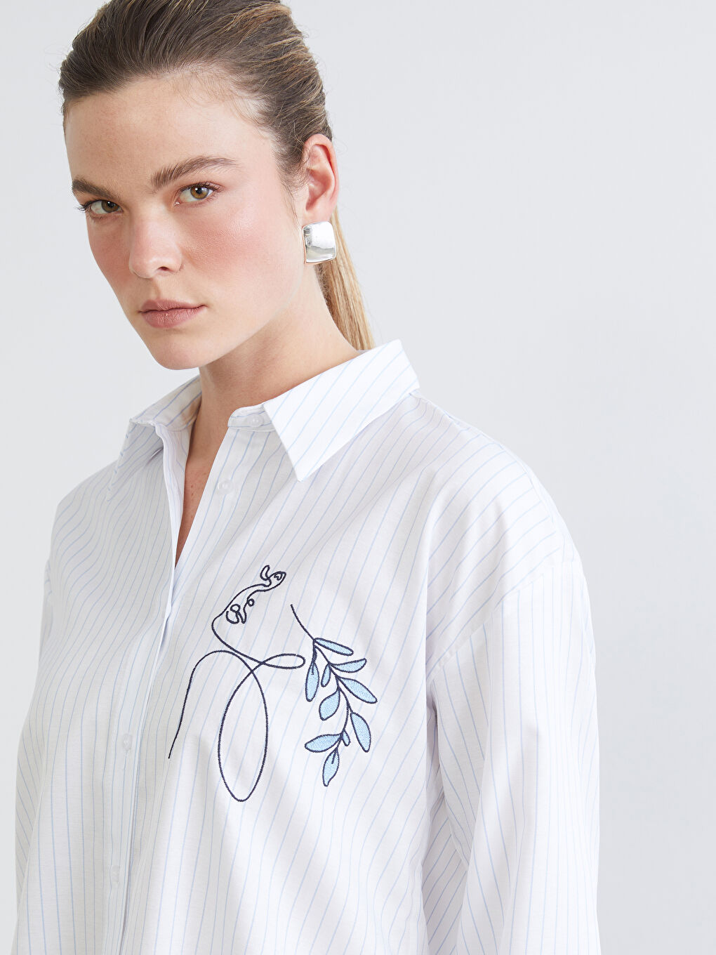 Mavi Çizgili Kadın Poplin Gömlek