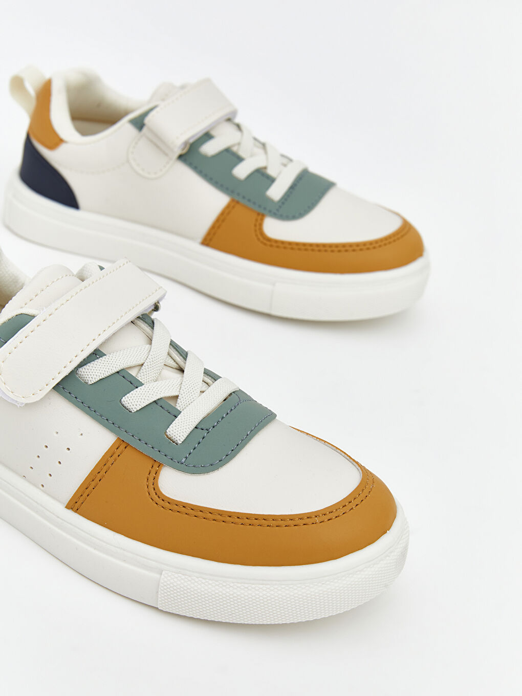 Bej Bağcık ve Cırt Cırtlı Erkek Bebek Spor Ayakkabı-2