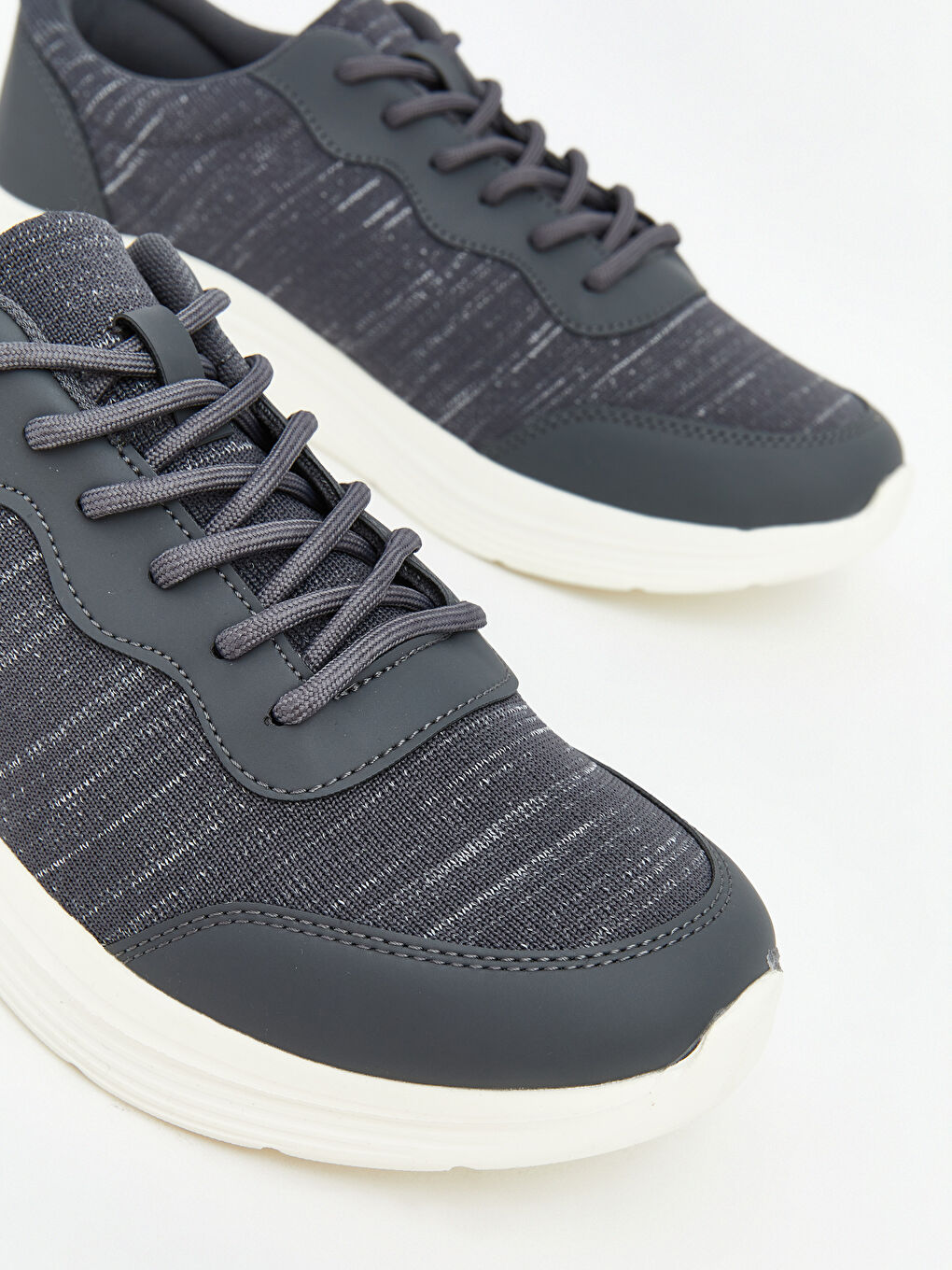 Gri Bağcıklı Erkek Spor Ayakkabı-2