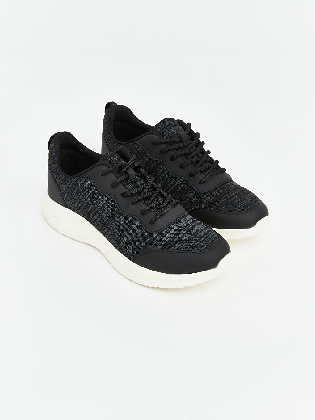Siyah Bağcıklı Erkek Spor Ayakkabı