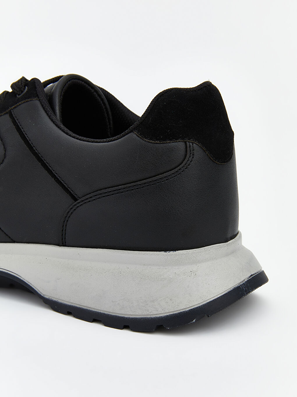 Siyah Deri Görünümlü Erkek Spor Ayakkabı-4