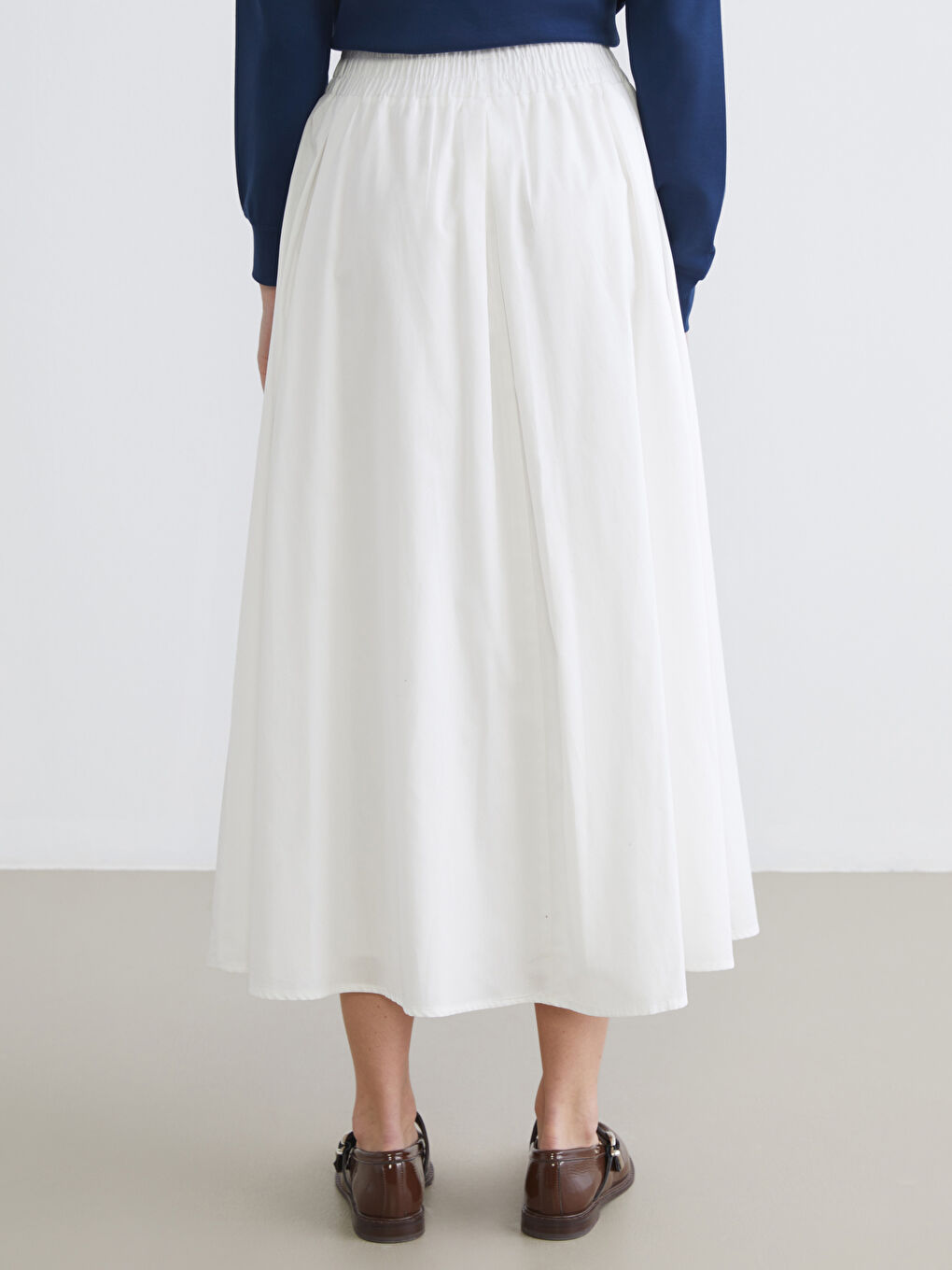 Elastic Waist Pleated Women's Skirt-3