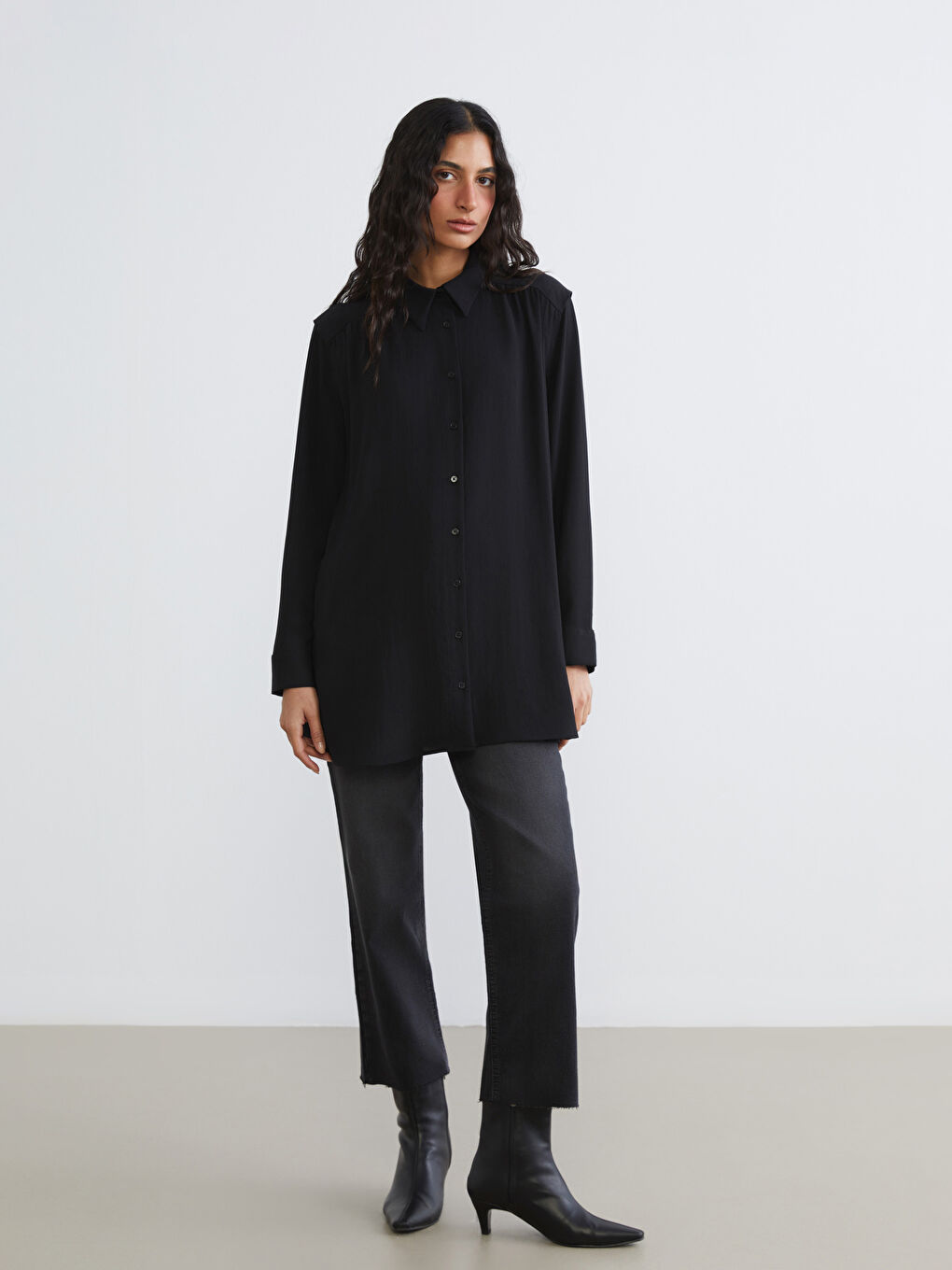 Siyah Büzgülü Oversize Kadın Gömlek Tunik-1