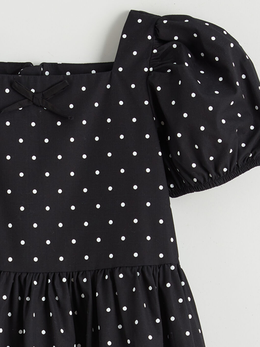 Siyah Kare Yaka Puantiyeli Kız Çocuk Elbise-1
