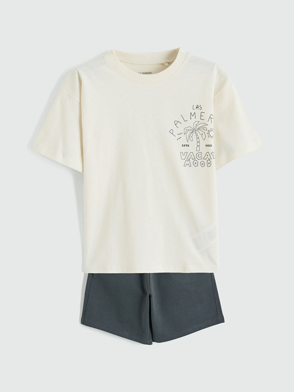 Bej Baskılı Erkek Çocuk Şortlu Takım