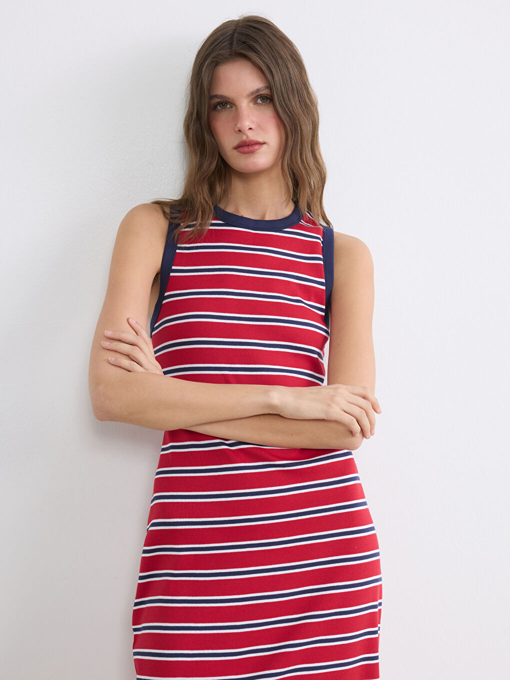 Robe Rayée à Col Rond-1