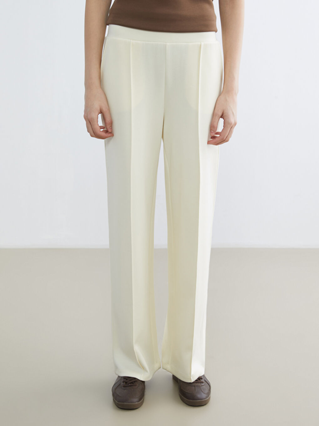 Woman YELLOW Sweatpants-1