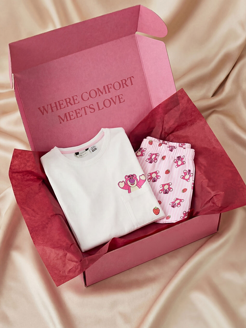 Pembe Toy Story Baskılı Kadın Şortlu Pijama Takımı