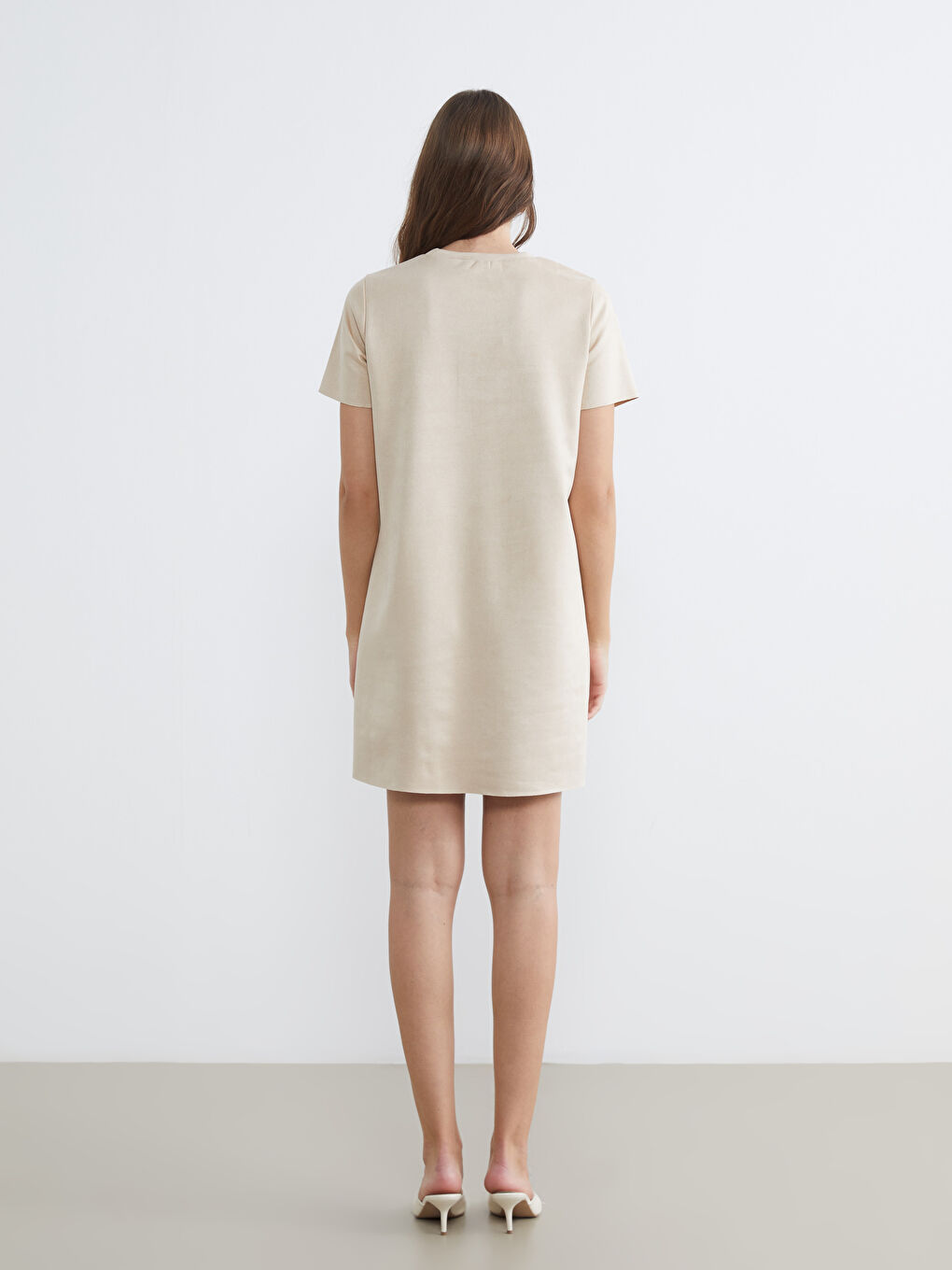 Bej Bisiklet Yaka Süet Görünümlü Elbise	-4