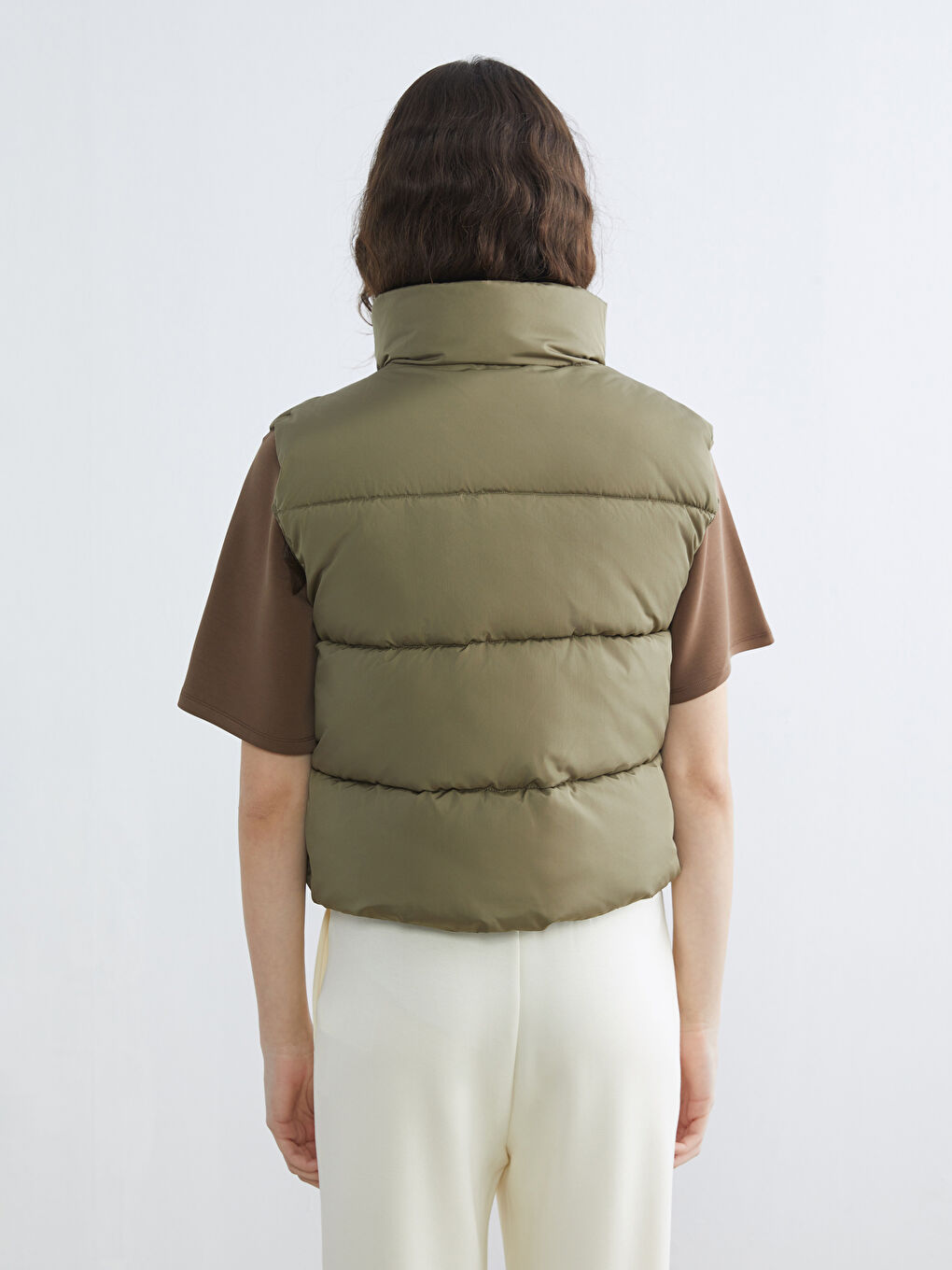 Puf prsluk sa visokom kragnom za Žene-4