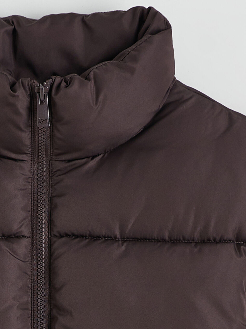 Mock Neck Women's Puffer Gilet-6