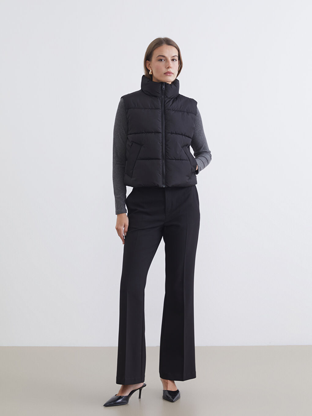 Әйелдер қара Пуховик жилет-1