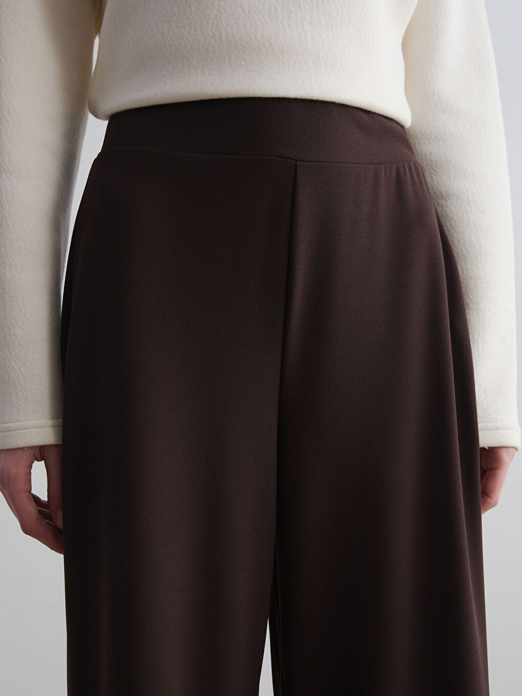 Woman BROWN Trousers-2