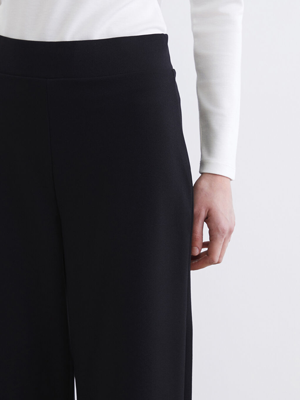 پانتۆڵ ڕه‌ش ژن-2