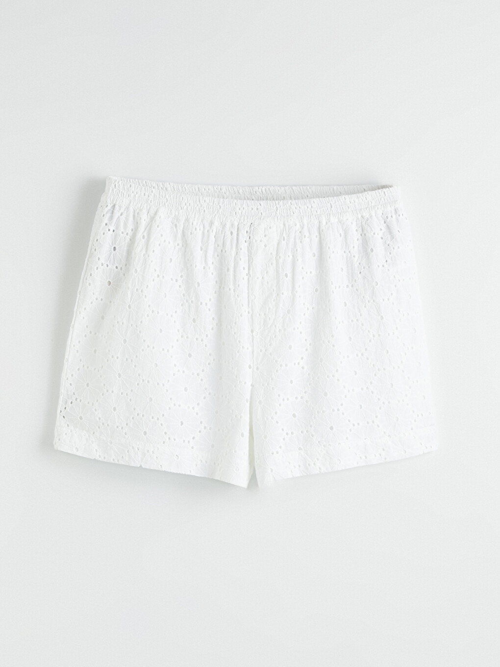 Elastic Waist Broderie Women's Shorts-4