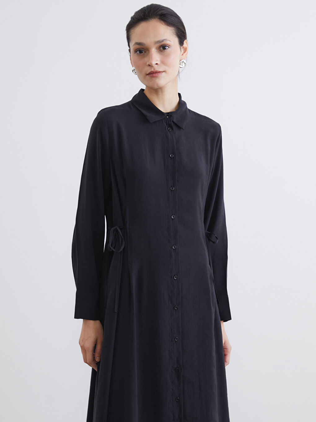 Siyah Beli Bağlamalı Modal Karışımlı Gömlek Elbise-1