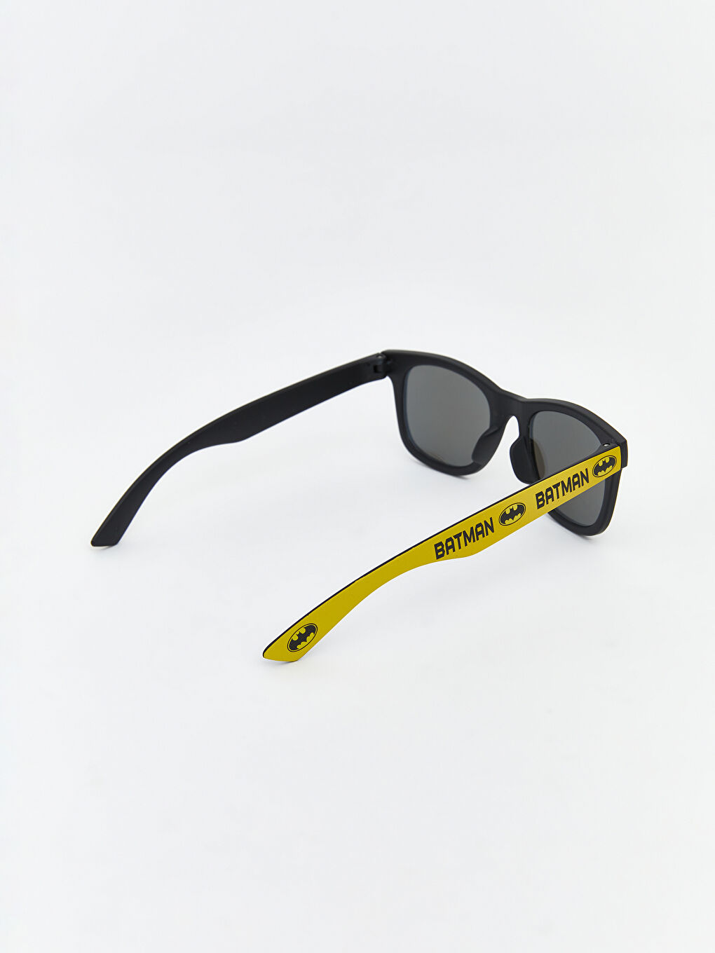 نظارات شمسية للأولاد بطبعة باتمان-3