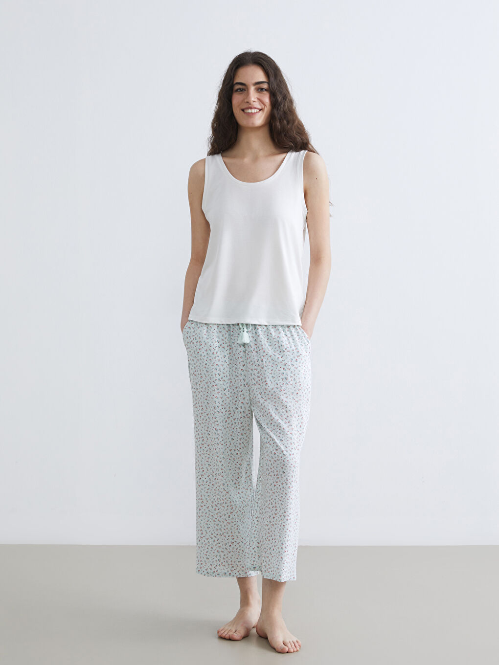 Elastični struk cvetne ženske kapri pidžama donji deo