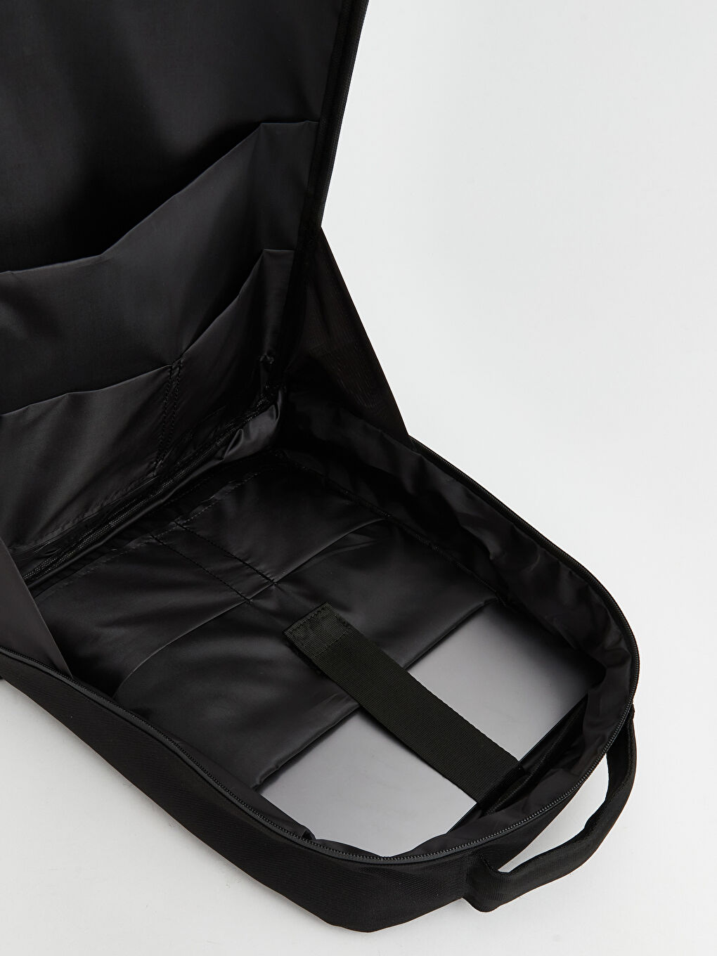 Siyah Laptop Bölmeli Erkek Sırt Çantası-2