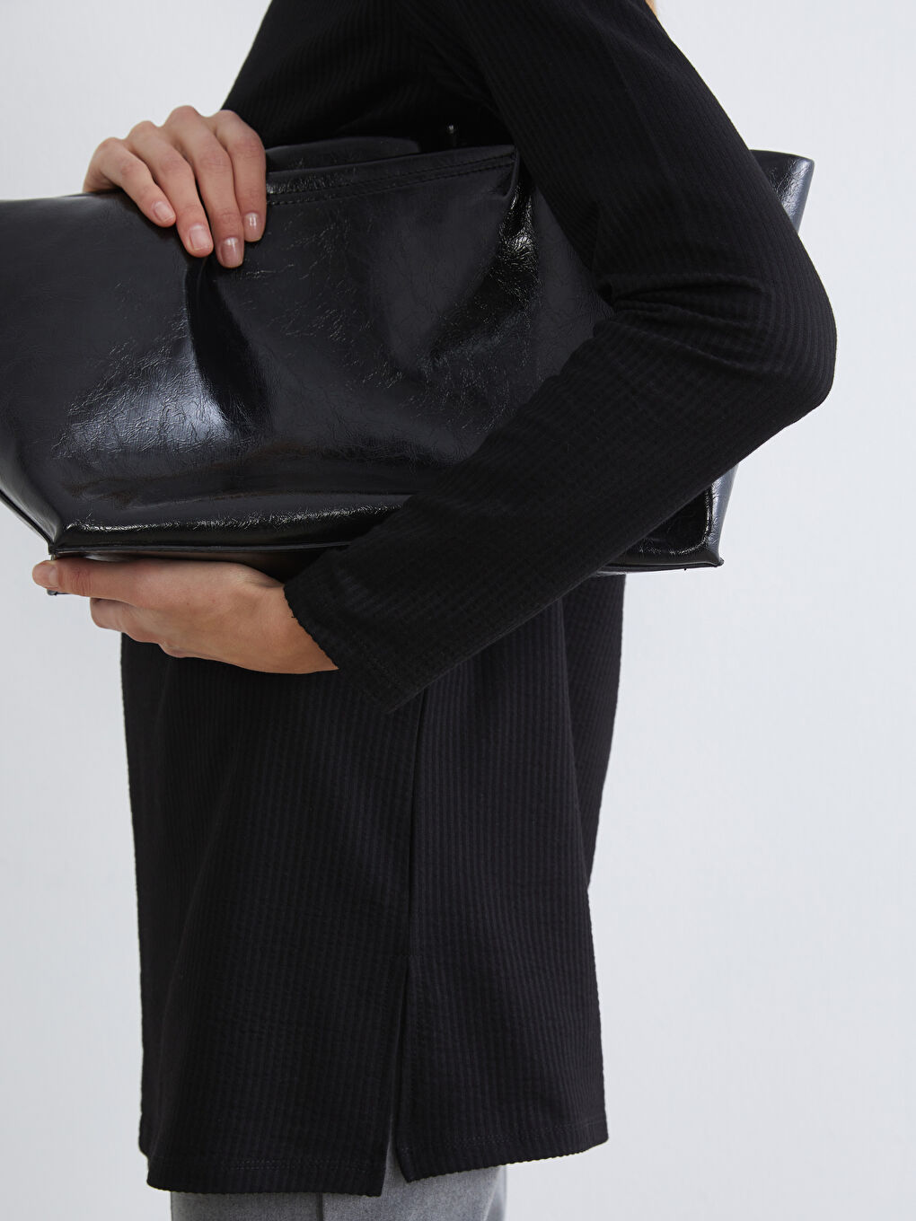 Siyah Bisiklet Yaka Fitilli Kadın Tunik-2