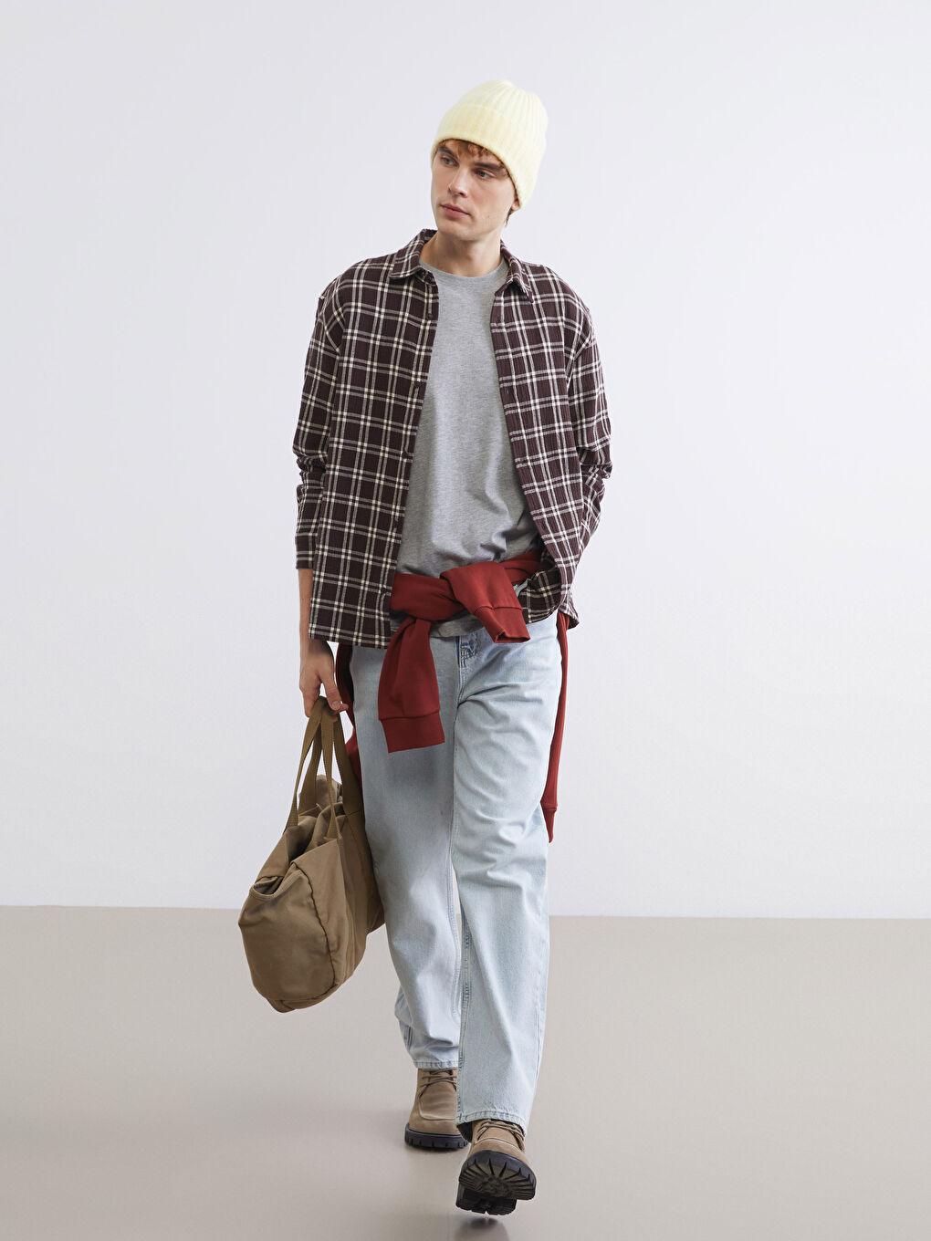 Тұрақты пішім торлы ерлер жейдесі