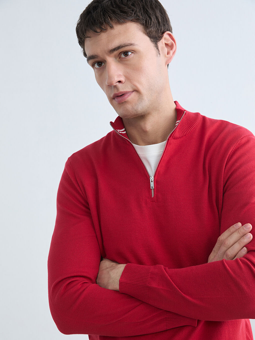 Kırmızı Dik Yaka Erkek Triko Kazak