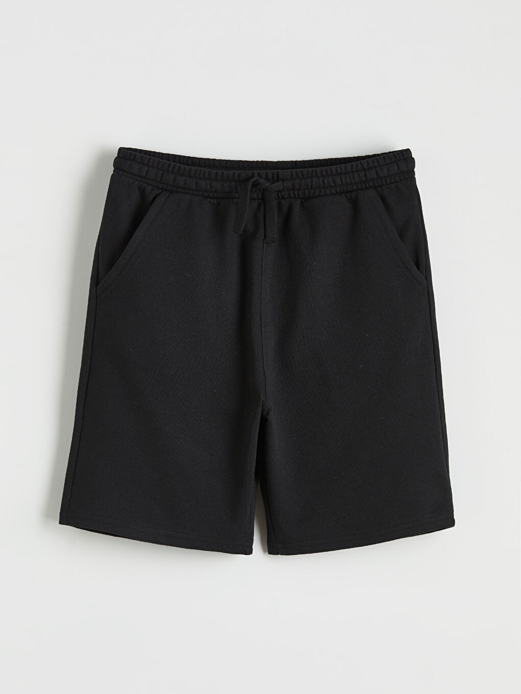 Siyah Beli Lastikli Erkek Çocuk Şort