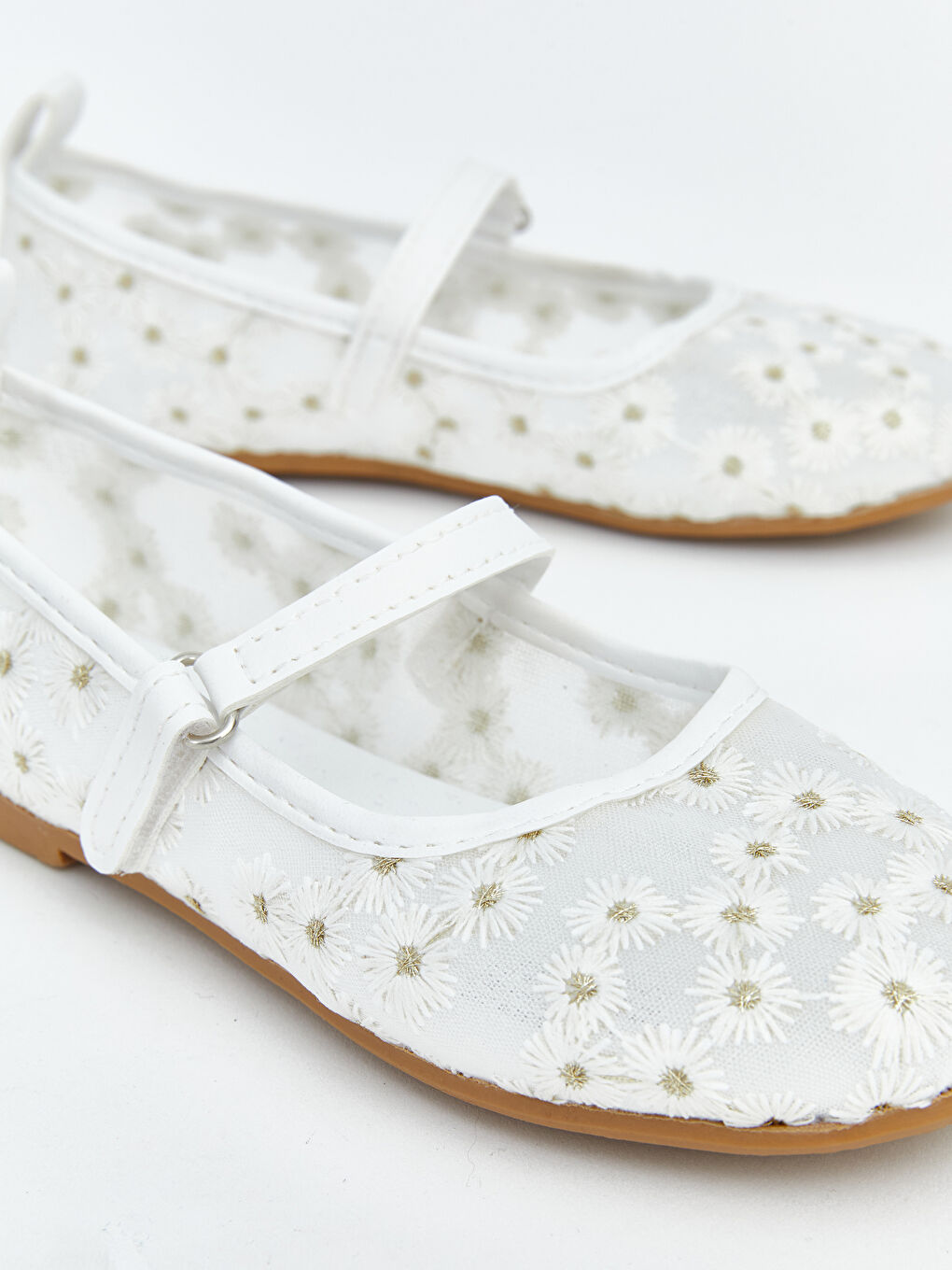 Beyaz Çiçekli Kız Çocuk Babet -2