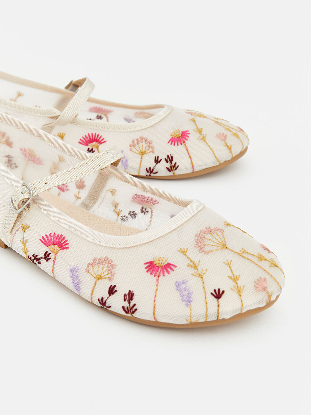 Bej Çiçekli Kız Çocuk Babet-2