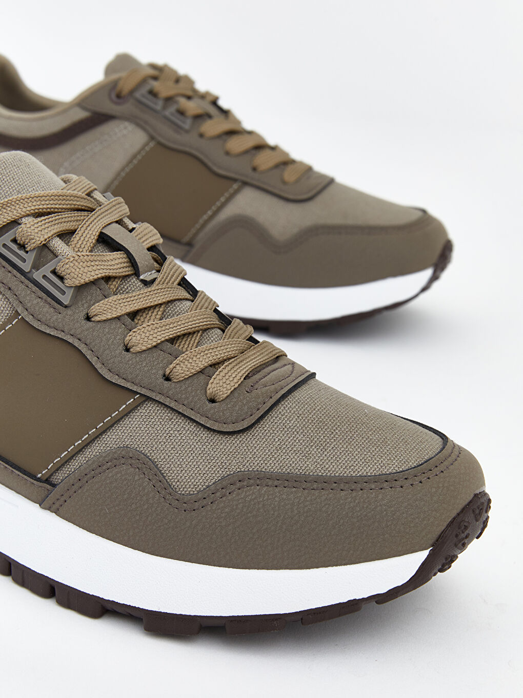 پێڵاوی وەرزشی بێجی پیاو-2