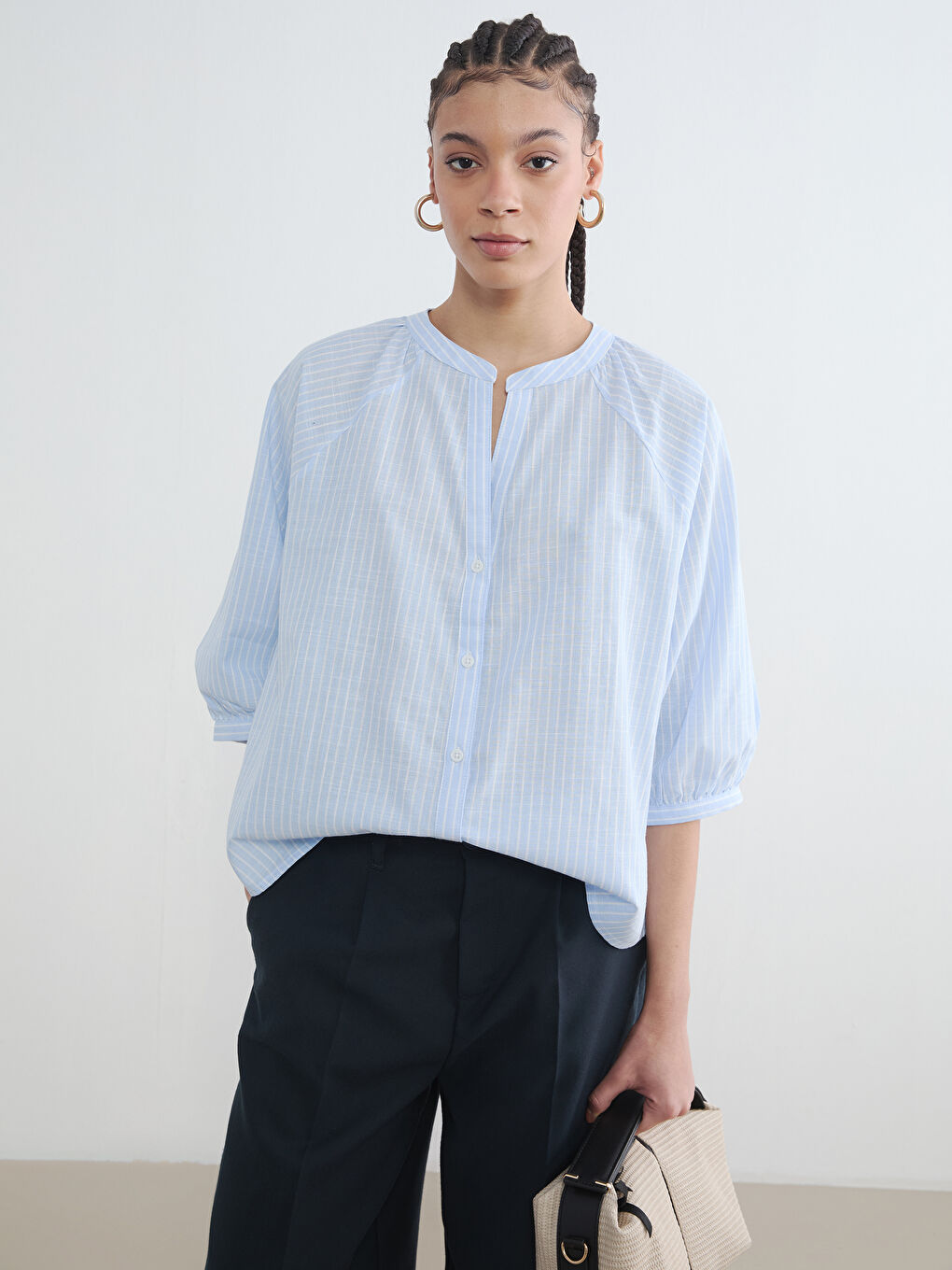 Μπλούζα Ριγέ με Λαιμόκοψη με Εγκοπή και Φουσκωτά Μανίκια