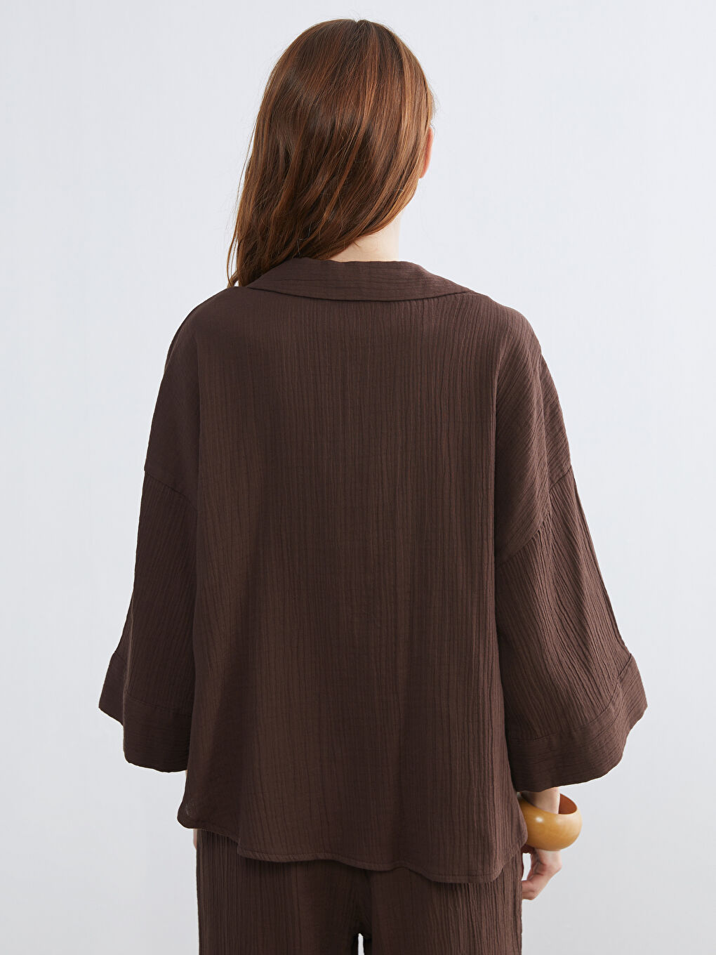 Kahverengi Dokulu Oversize Kadın Gömlek-3