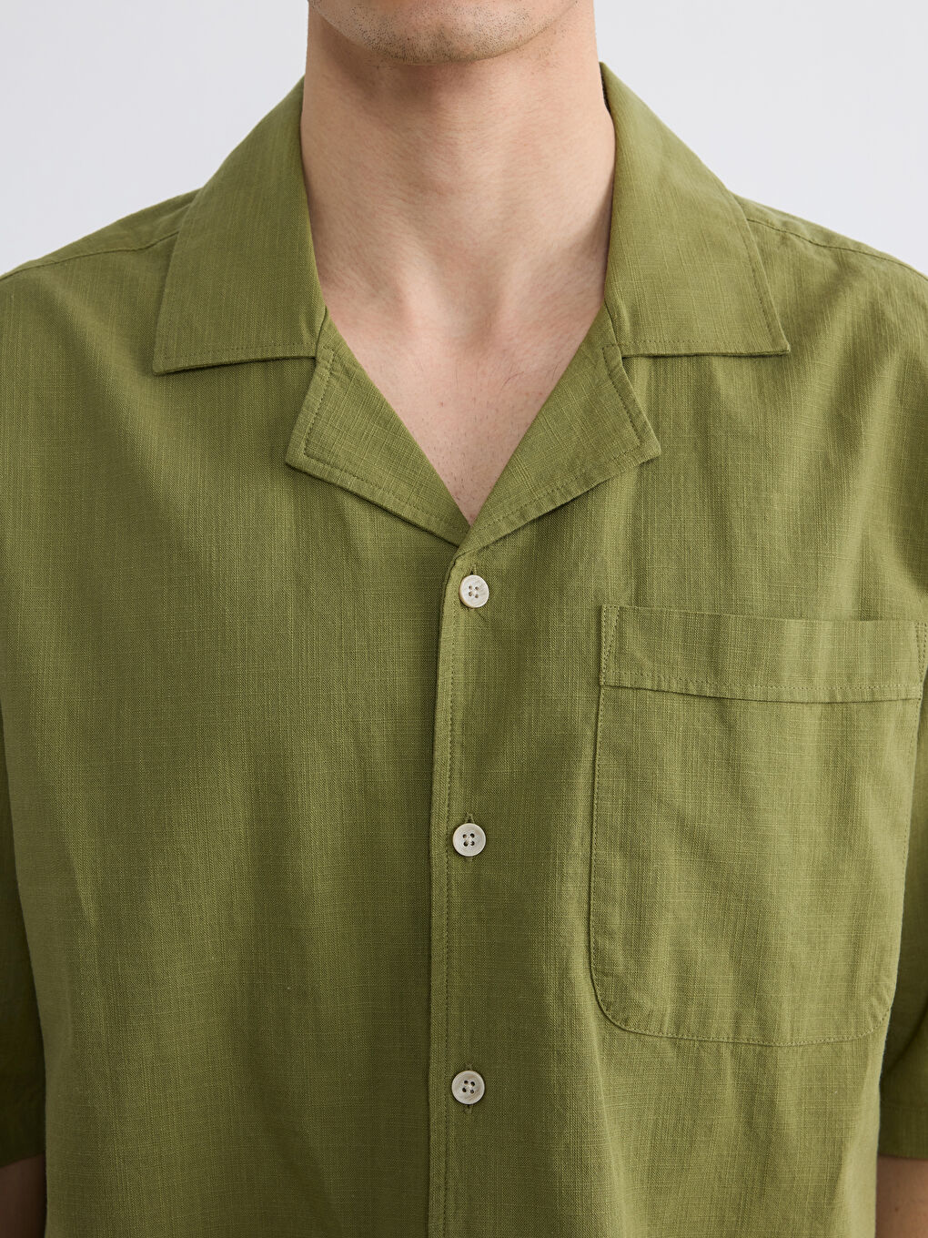 Haki Regular Fit Resort Yaka Erkek Viskon Gömlek-2