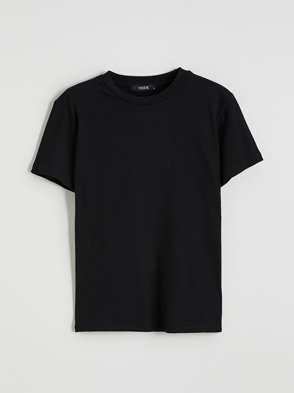 Siyah Bisiklet Yaka Kadın Tişört-4