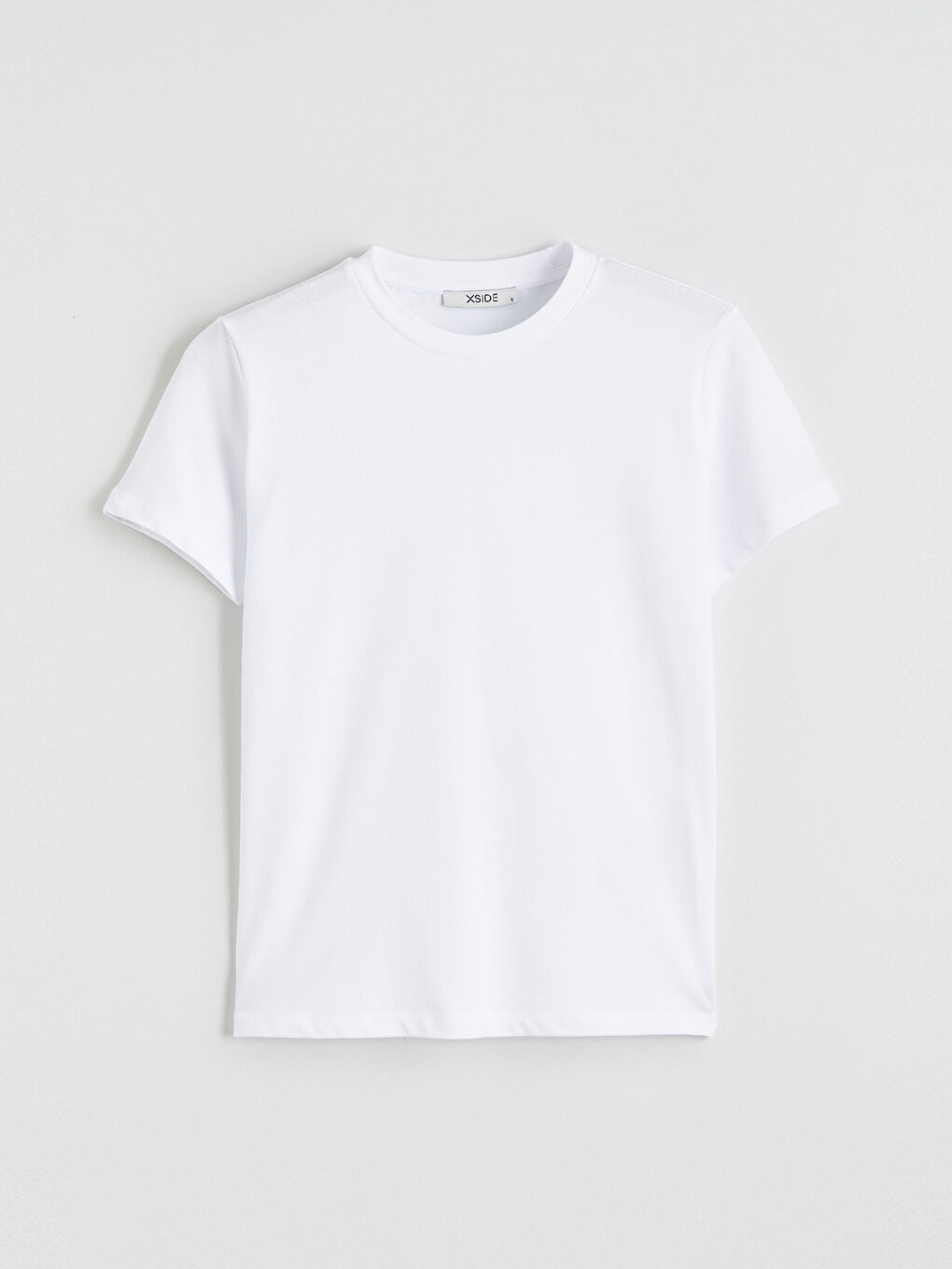 Beyaz Bisiklet Yaka Kadın Tişört-4