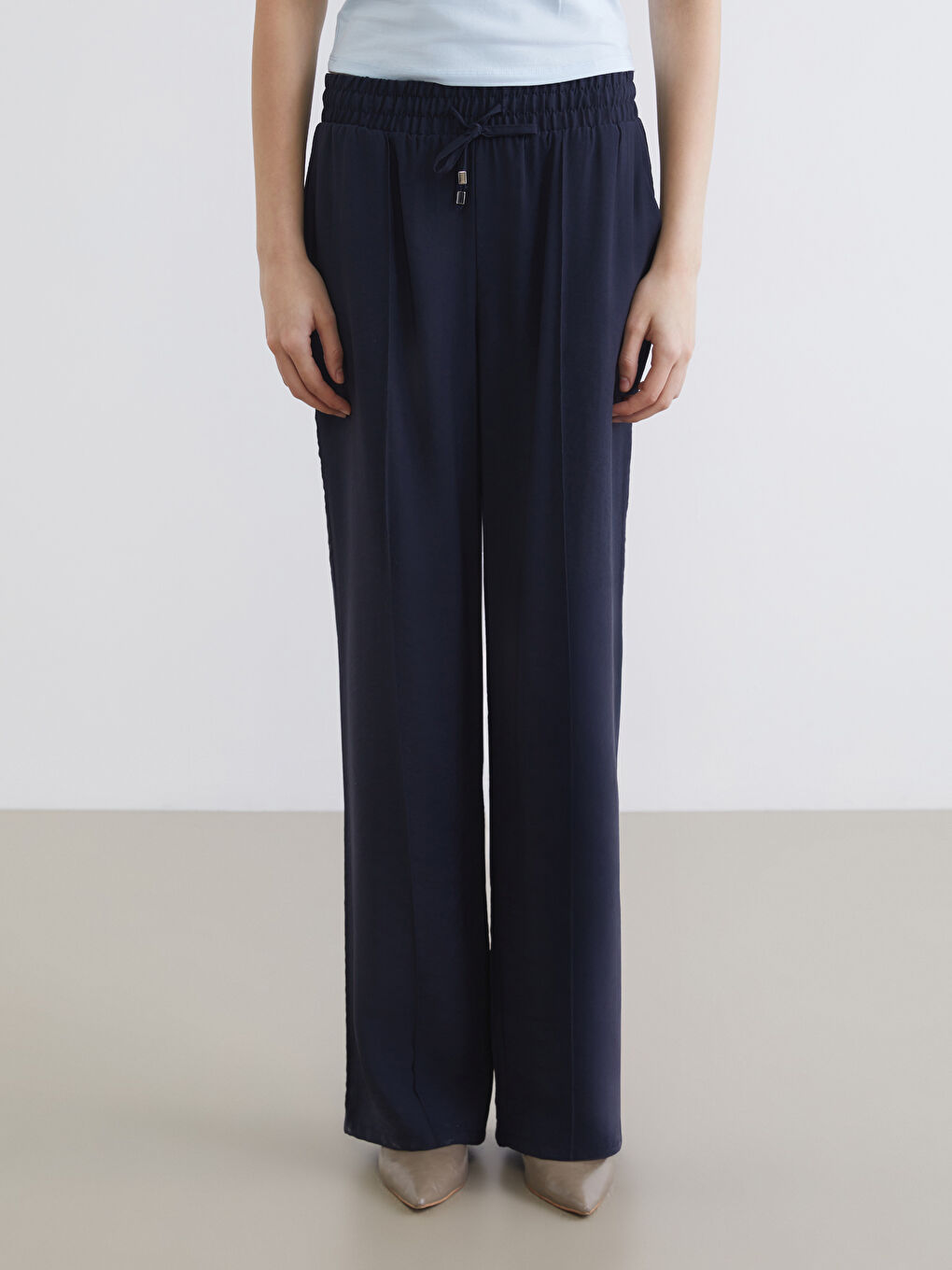 Lacivert Beli Lastikli Geniş Paça Kadın Pantolon-1
