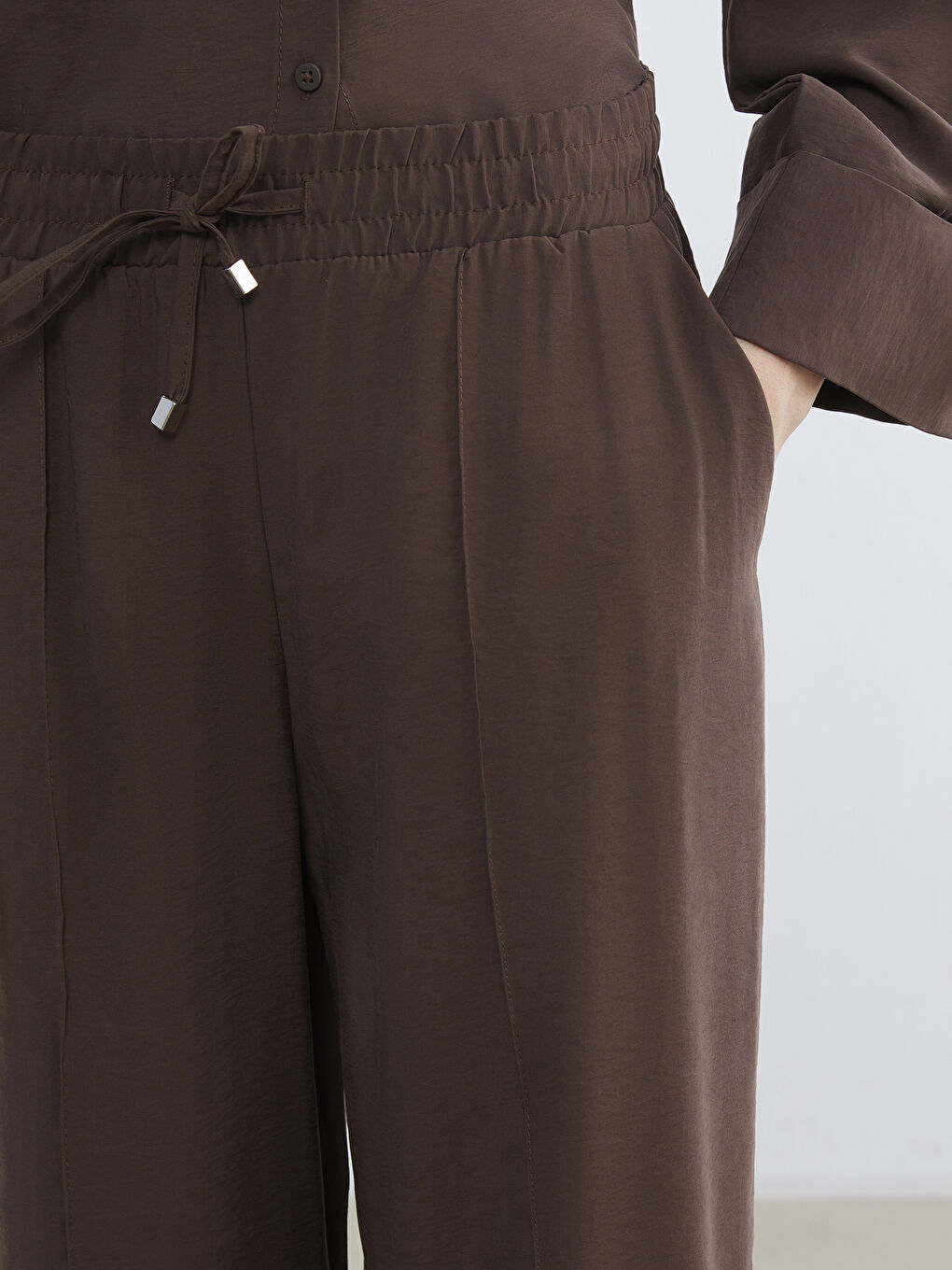 Kahverengi Beli Lastikli Geniş Paça Kadın Pantolon-2