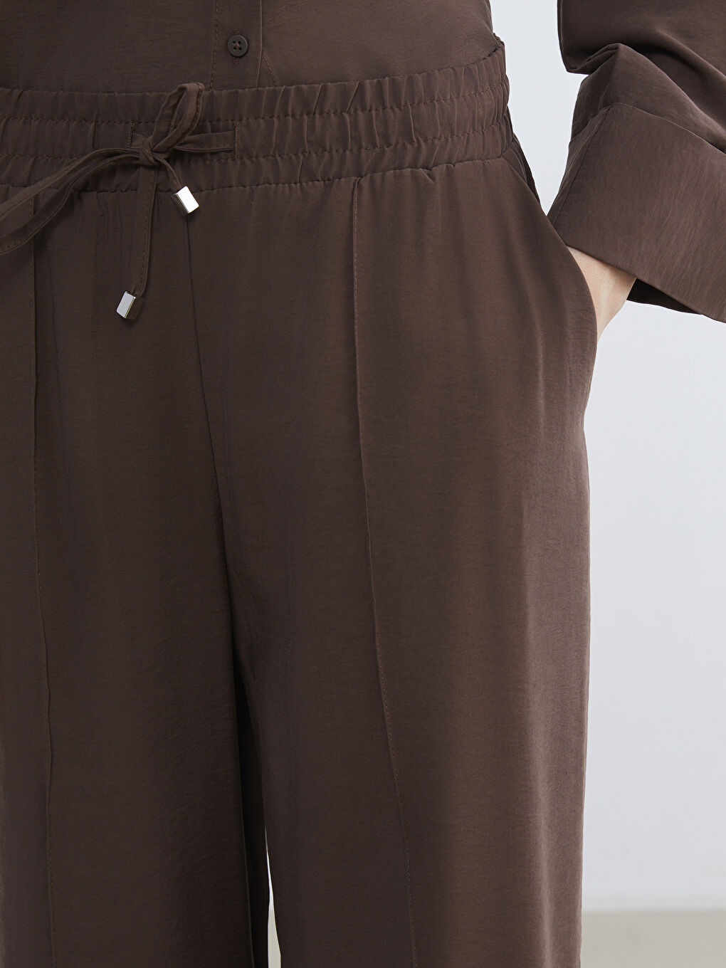 Kahverengi Beli Lastikli Geniş Paça Kadın Pantolon-2