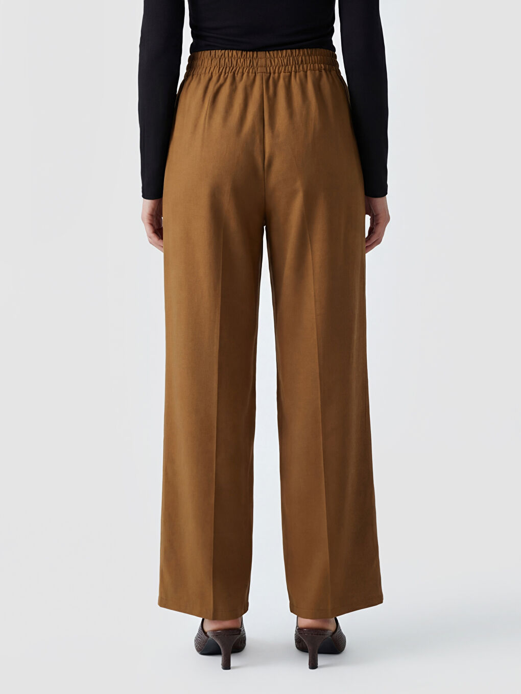 Kahverengi Beli Lastikli Geniş Paça Kadın Pantolon-2